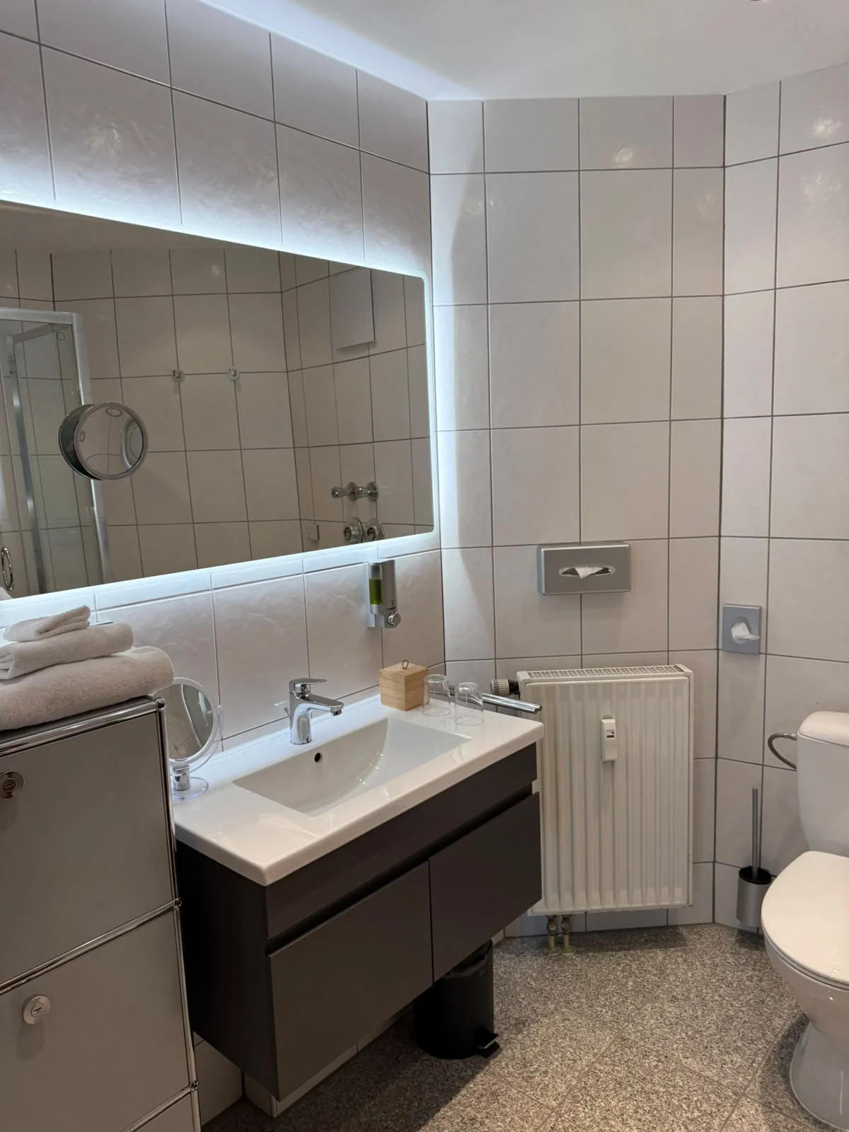 Qube Apartment 813 – Badezimmer