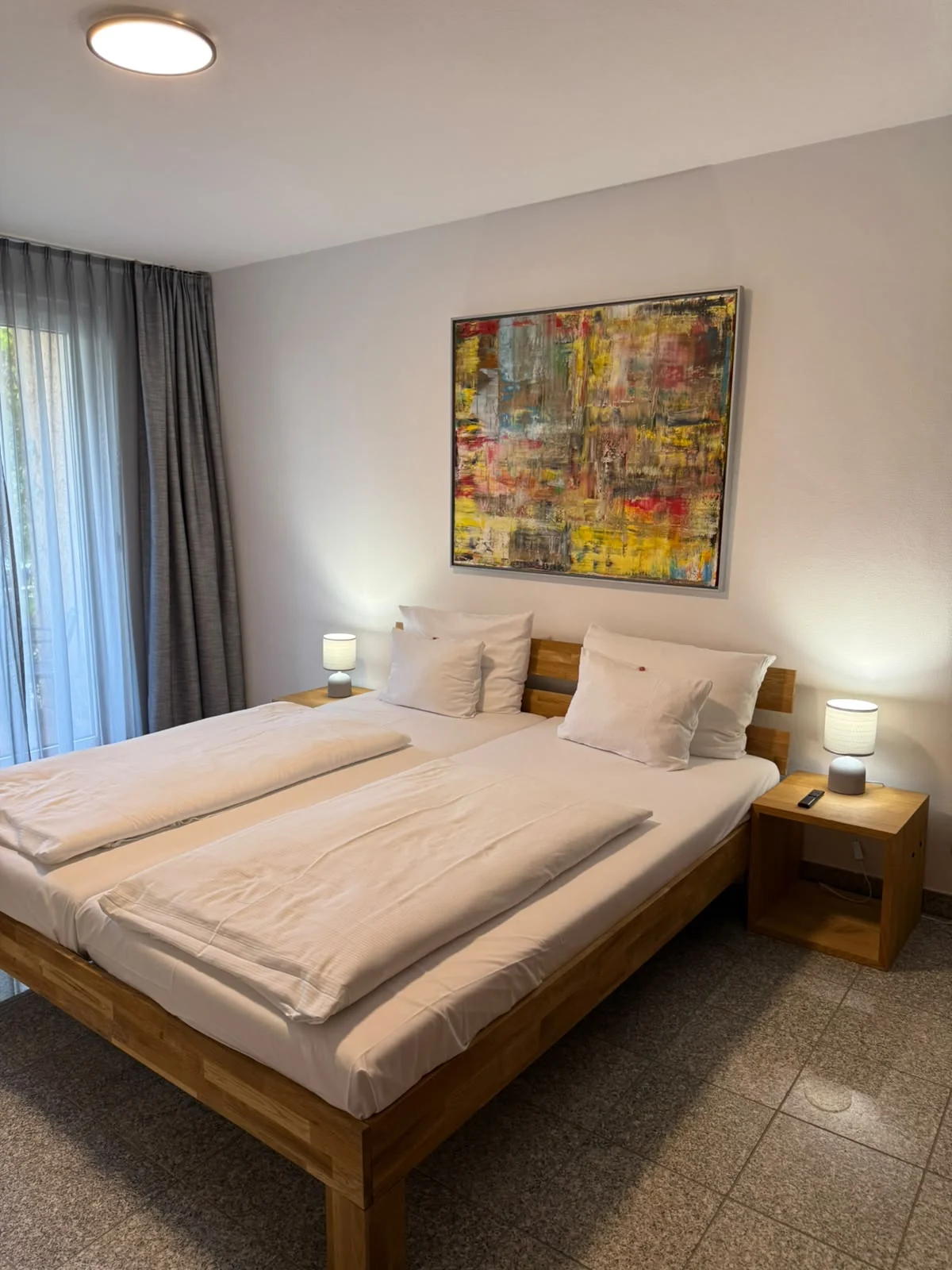 Qube Apartment 813 – Schlafzimmer
