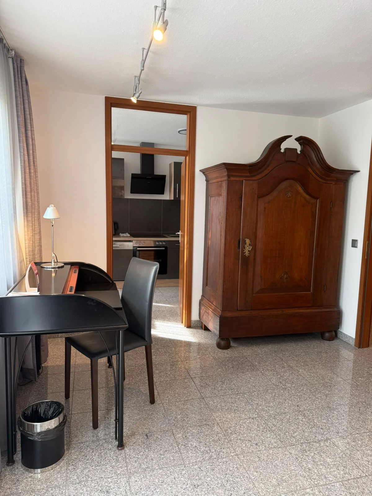 Qube Apartment 813 – Wohnbereich